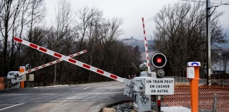 Travaux sur traversée voie chemin de fer - rue d'Evette